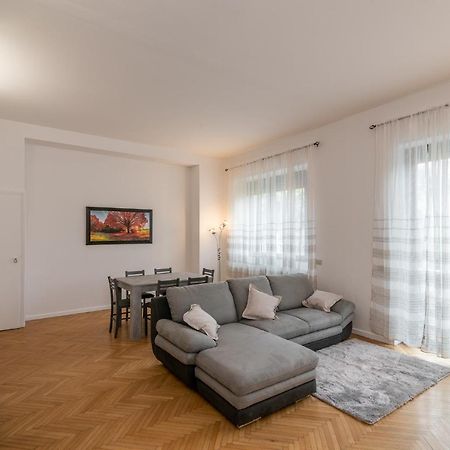 Vittoria 1 Apartment Милано Екстериор снимка