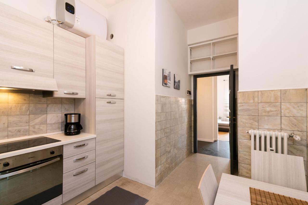 Vittoria 1 Apartment Милано Екстериор снимка