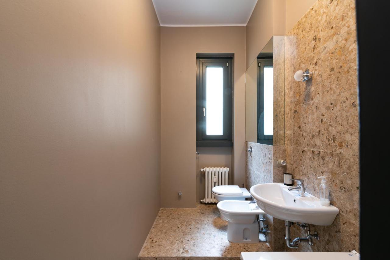 Vittoria 1 Apartment Милано Екстериор снимка