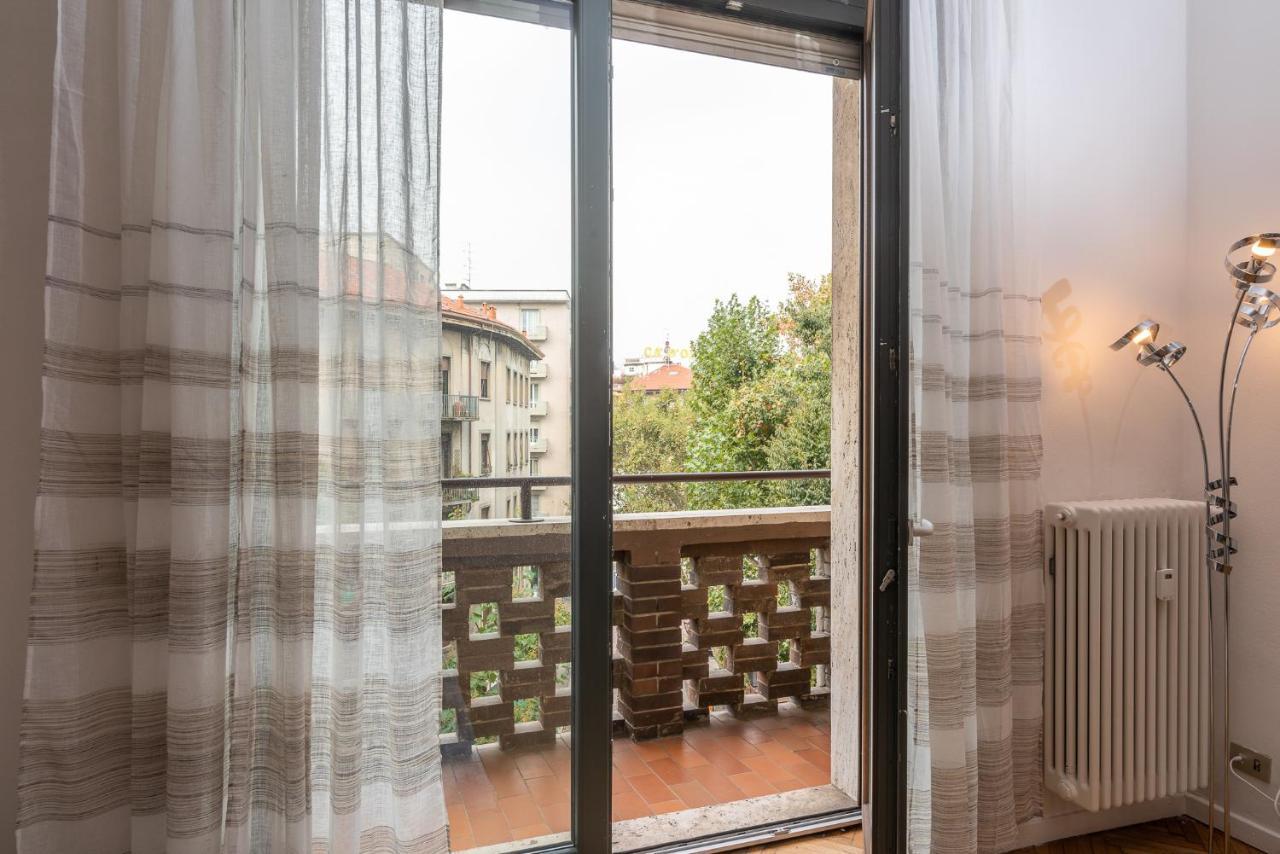 Vittoria 1 Apartment Милано Екстериор снимка