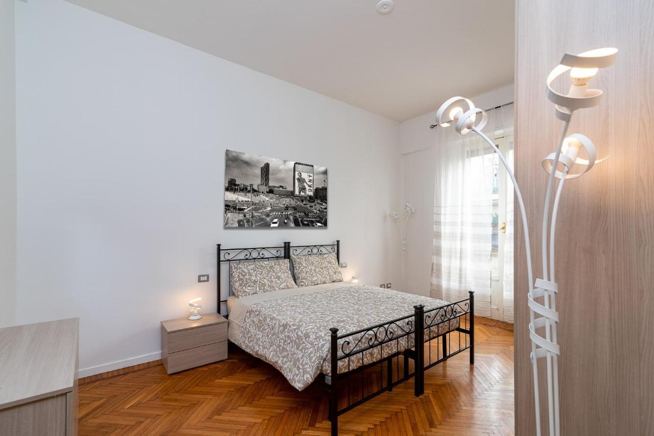 Vittoria 1 Apartment Милано Екстериор снимка