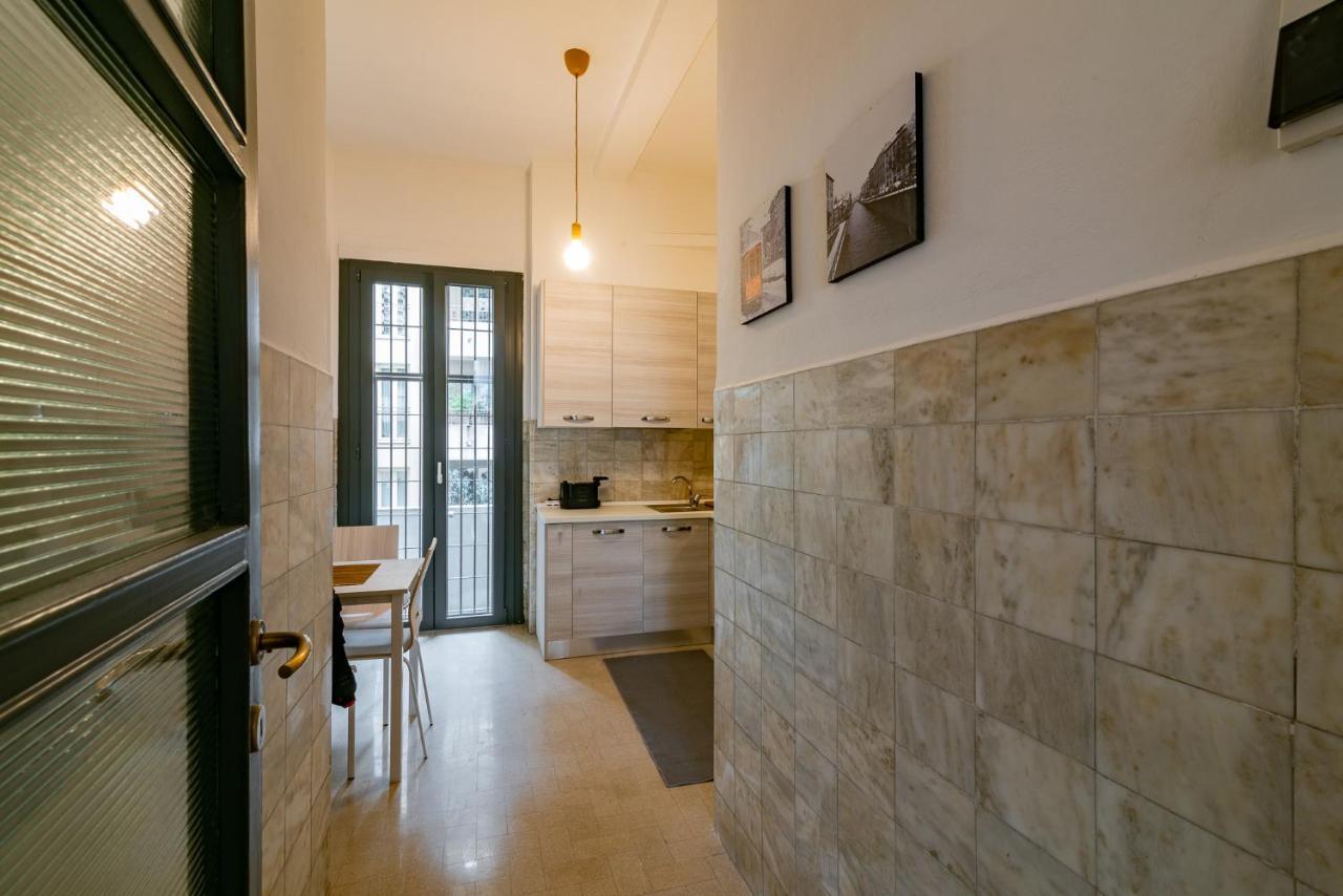 Vittoria 1 Apartment Милано Екстериор снимка